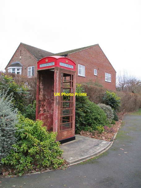 Photo 6"x4" Burnt out telephone kiosk, Skellingthorpe Skellingthorpe c2022