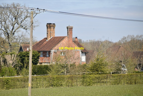Photo 6"x4" Pound Farmhouse Furner's Green c2021