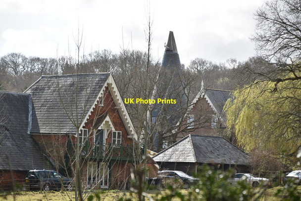 Photo 6"x4" The Banks Oast Mountfield\/TQ7320 c2021