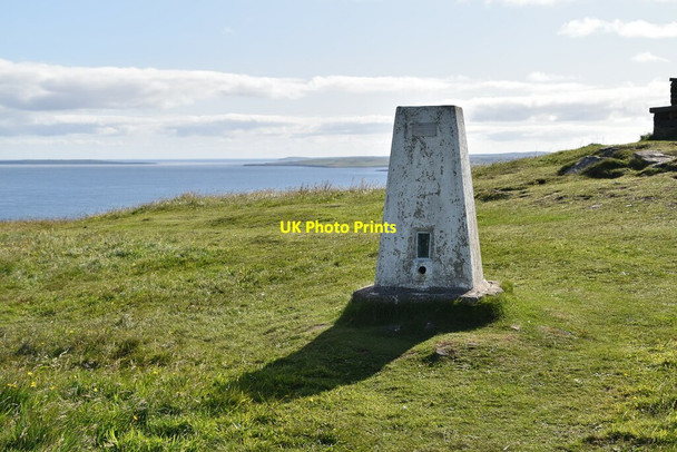 Photo 6"x4" Dunnet Head Triangulation pillar Brough\/ND2273 c2021