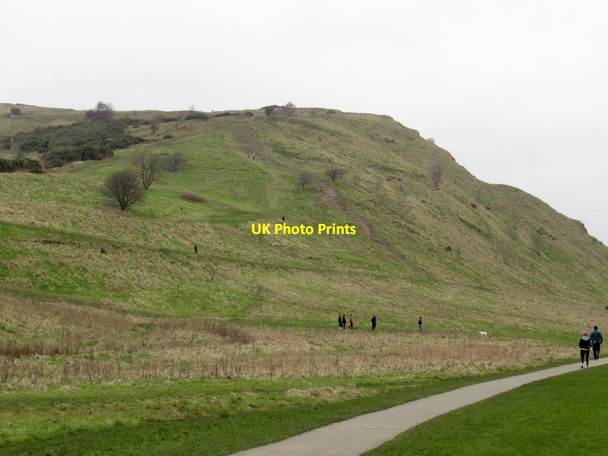 Photo 6"x4" Worn path, Salisbury Crags Edinburgh c2022