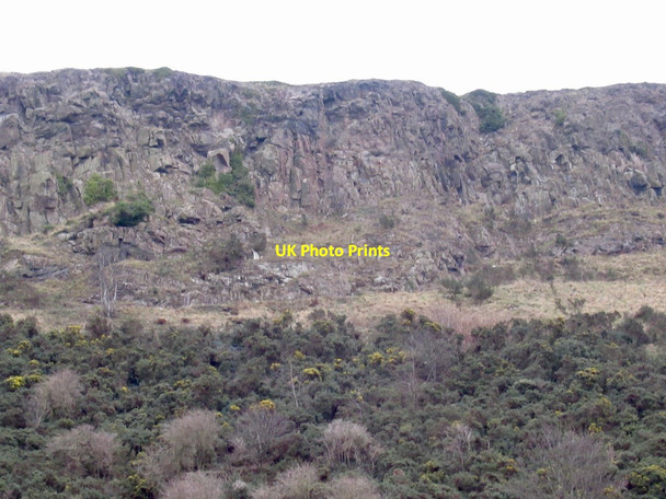Photo 6"x4" Salisbury Crags Edinburgh c2022