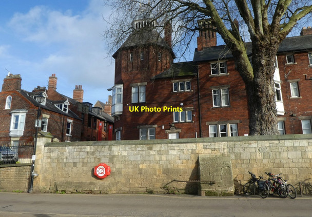 Photo 6"x4" Wall along South Esplanade York\/SE5951 c2022