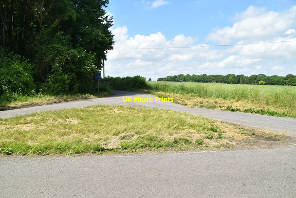 Photo 6"x4" Minor road junction Abington Pigotts c2021