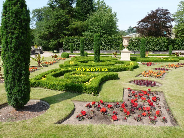 Photo 6"x4" Part of the Italianate garden Knowl Wall c2014