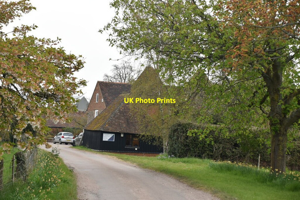 Photo 6"x4" Great Tong Farm Oast Tong\/TQ8346 c2021