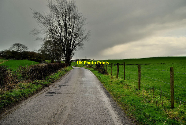 Photo 6"x4" A dark sky along Shinnagh Road Milltown\/H5775 c2022