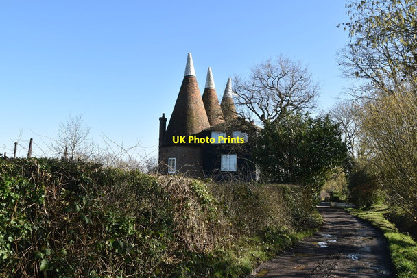 Photo 6"x4" Bainden Oast Capel Cross c2021