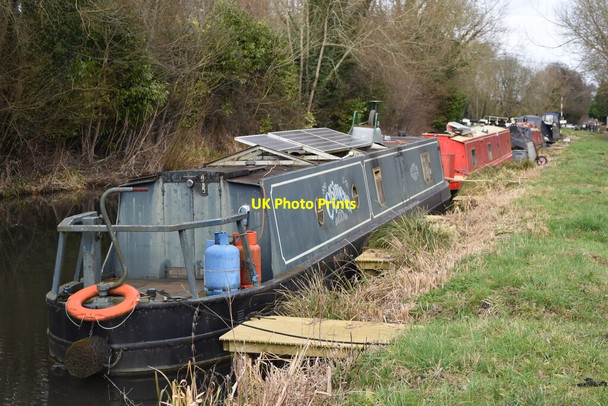 Photo 6"x4" Moored narrowboats above Tyle Mill Lock Ufton Green c2022