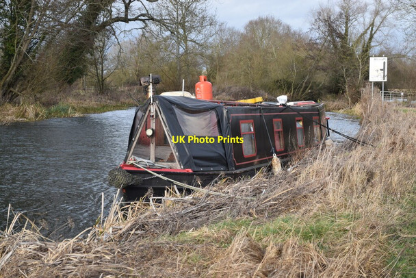 Photo 6"x4" Moored narrowboat below Tyle Mill Sheffield Bottom c2022