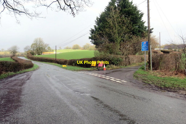 Photo 6"x4" Cyffordd heol \/ A road junction Cilycwm c2022