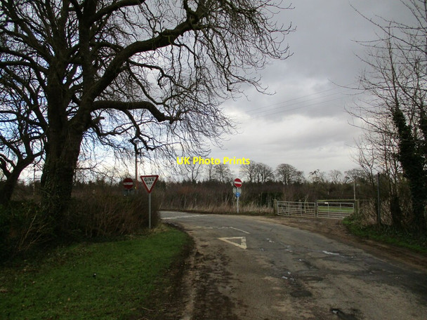 Photo 6"x4" The end of Racecourse Road Wothorpe c2022