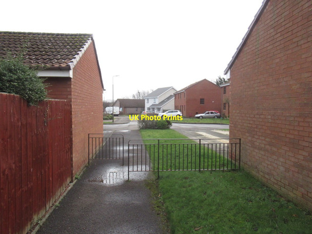 Photo 6"x4" Path, Stoneybank Musselburgh c2022