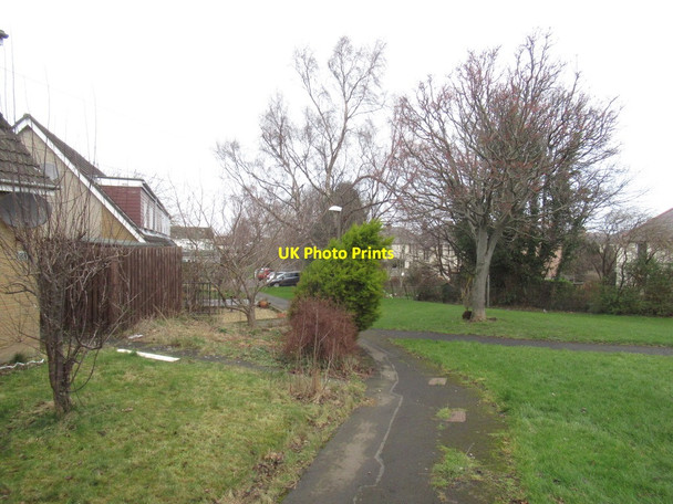 Photo 6"x4" Paths, Stoneybank Musselburgh c2022