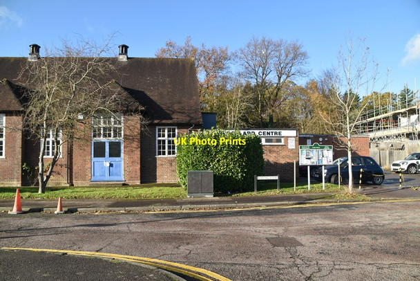 Photo 6"x4" Roding Valley Hall Chingford c2021