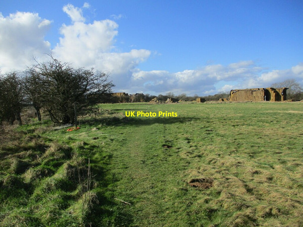 Photo 6"x4" Grass field and strawstacks Barrow\/SK8915 c2022