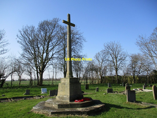 Photo 6"x4" Wildmore and Thornton le Fen War Memorial Bunker's Hill\/TF2653 c2022