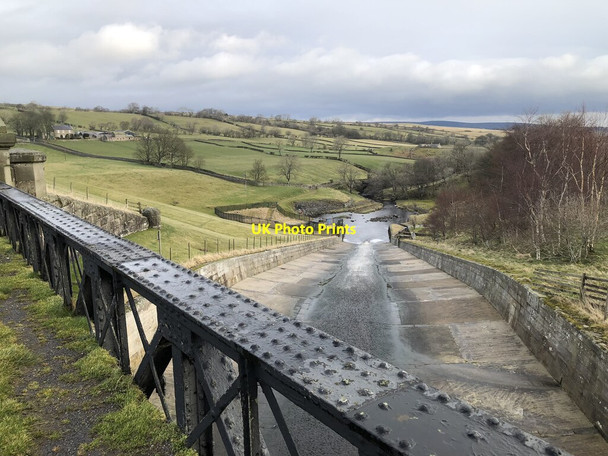 Photo 6"x4" Hury Reservoir Spillway East Briscoe c2022