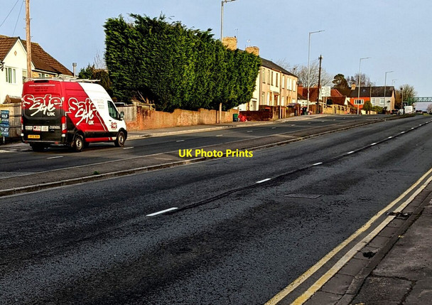 Photo 6"x4" Safe Style UK van ascending Malpas Road, Newport Newport\/Casnewydd c2022