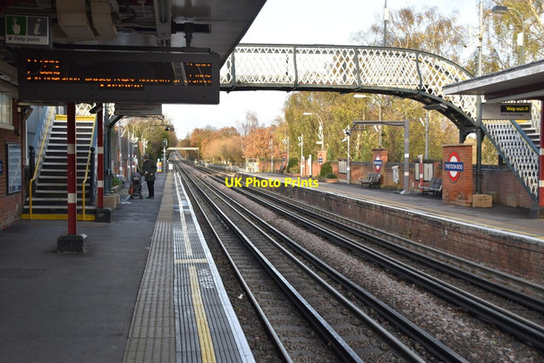 Photo 6"x4" Central line, Theydon Bois Theydon Bois c2021