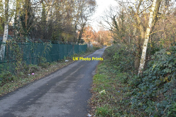 Photo 6"x4" Footpath by railway line Theydon Bois c2021