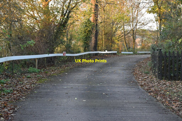 Photo 6"x4" Driveway, Coopersale Hall School Epping c2021