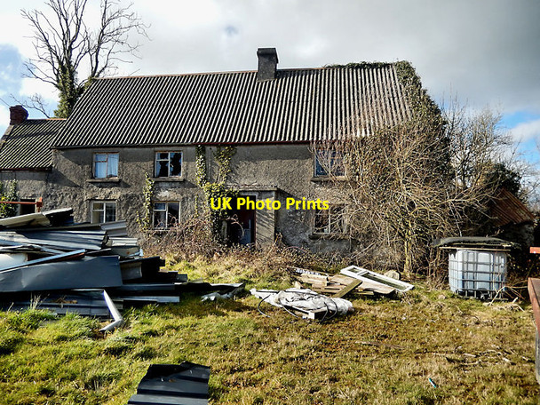 Photo 6"x4" Ruined House Drangan c2022