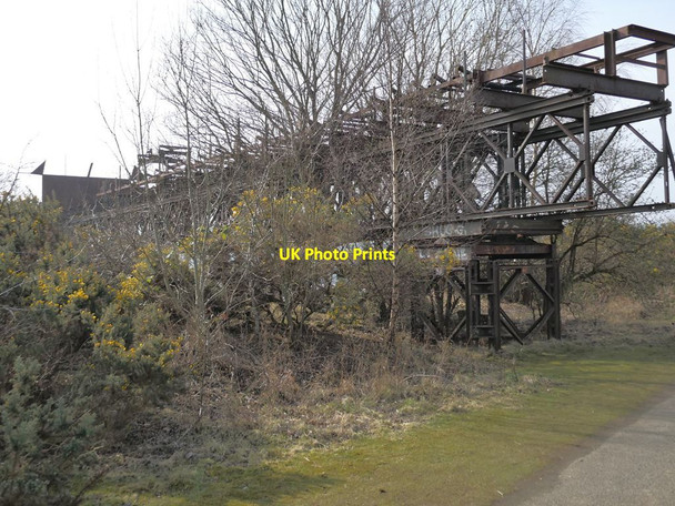 Photo 6"x4" Derelict pier on Inner Inverkeithing Bay Inverkeithing c2022
