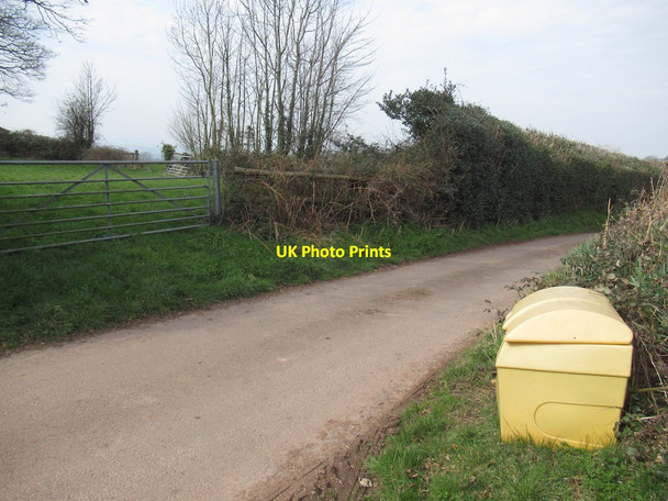 Photo 6"x4" Grit bin, Ty-Wilson Coed Cwnwr c2022