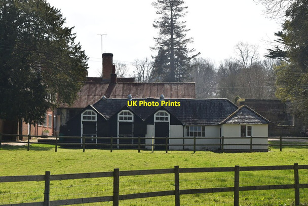 Photo 6"x4" Stable Cottages South Street\/TQ3918 c2021