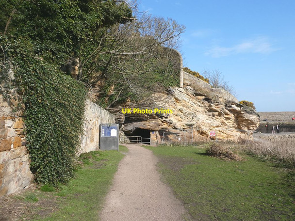 Photo 6"x4" Tunnel on the Fife Coastal Path Panhall c2022