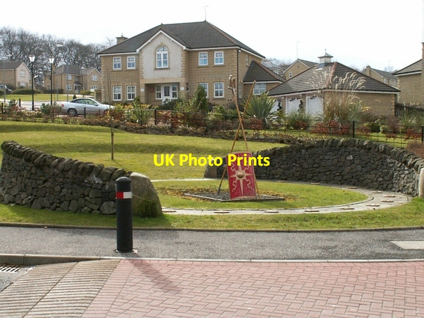 Photo 6"x4" Roman themed feature, Dullatur. Blackwood\/NS7274 c2006