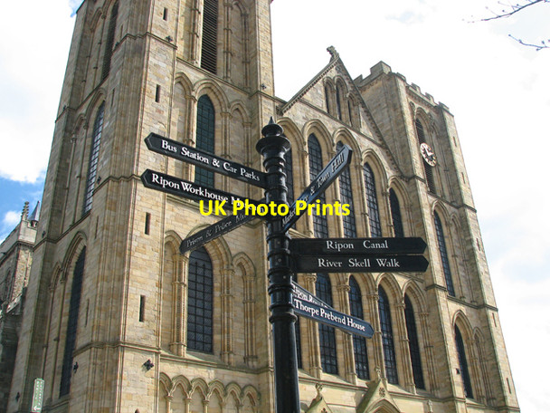 Photo 6"x4" Ripon Minster. Ripon c2006