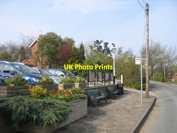 Photo 6"x4" Rowney Green bus stop Rowney Green c2006