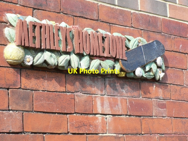 Photo 6"x4" Methleys Home Zone Sign Leeds\/SE3034 c2006