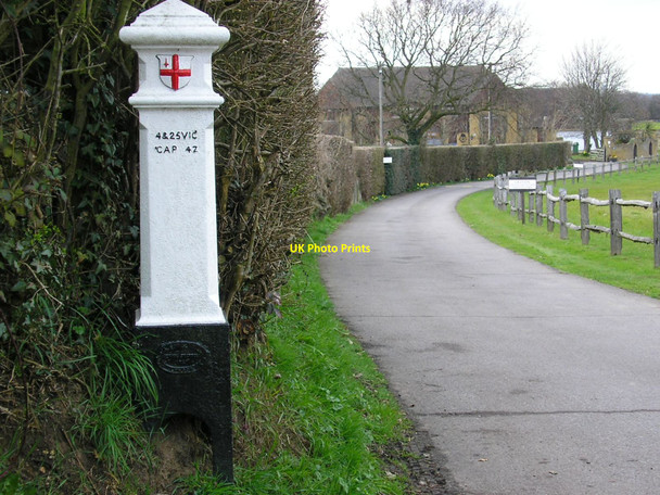 Photo 6"x4" Coal Tax Post Crockenhill c2006