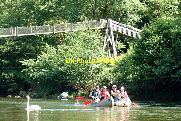 Photo 6"x4" Paddling past Biblins Bridge on the River Wye Hillersland c2006