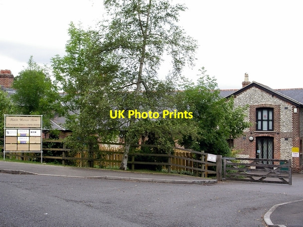 Photo 6"x4" Hatch Warren Farm Broadmere c2006