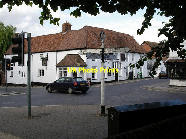 Photo 6"x4" Crossroads in the centre of Overton Overton\/SU5149 c2006