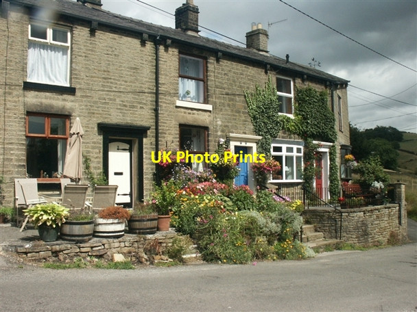 Photo 6"x4" Terraced houses, Sitch Lane Cliff\/SK0287 c2006