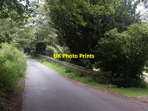 Photo 6"x4" Lane towards Kinder Reservoir, Bowden Bridge Farlands Booth c2006