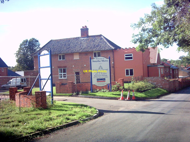 Photo 6"x4" Smythe Mews Housing Development Peasenhall c2006