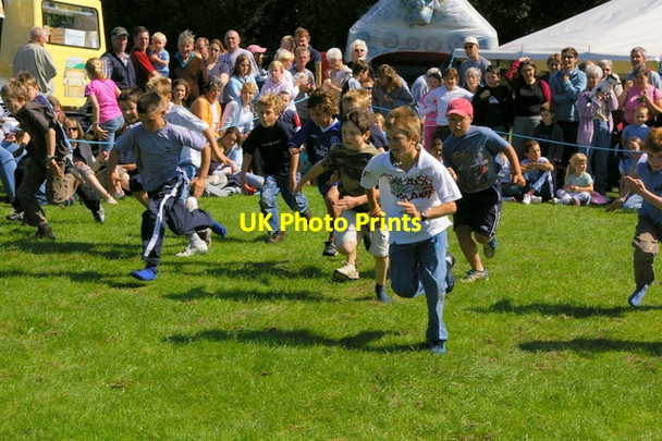 Photo 6"x4" Rosedale Show Rosedale Abbey c2005 P1