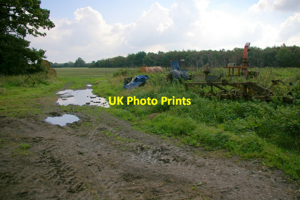 Photo 6"x4" Farm Junk Water End\/SE7838 c2006