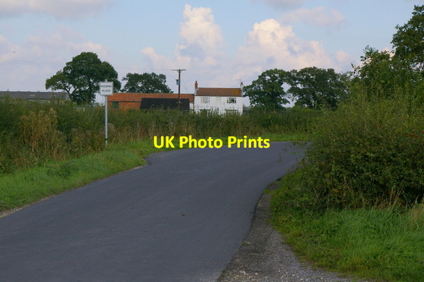 Photo 6"x4" Farm Near Foggathorpe Foggathorpe c2006