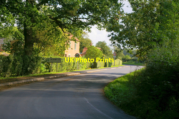 Photo 6"x4" Entering Bubwith Breighton c2006