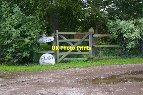 Photo 6"x4" Sign for Gunby Breighton c2006