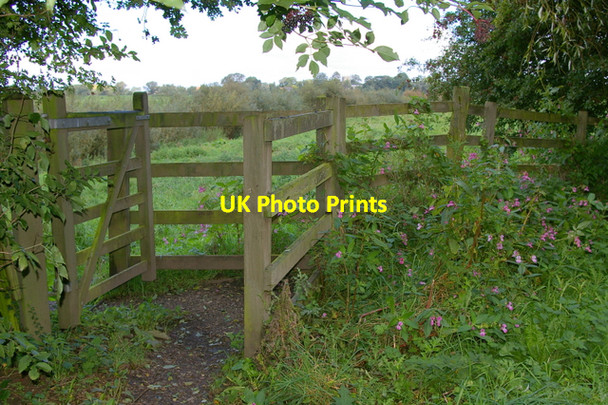 Photo 6"x4" Kissing Gate Gunby\/SE7035 c2006