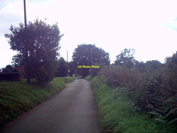Photo 6"x4" Approaching Benhall Street on Low Street Benhall Street c2006