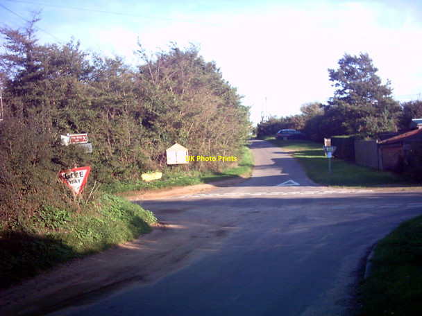Photo 6"x4" Crossroads in Blaxhall Blaxhall c2006